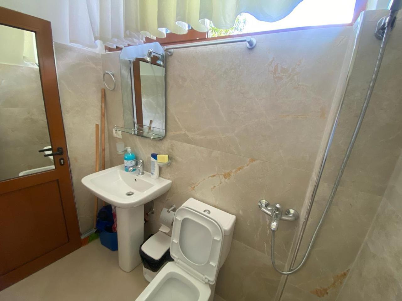 Guesthouse Seli Берат Экстерьер фото
