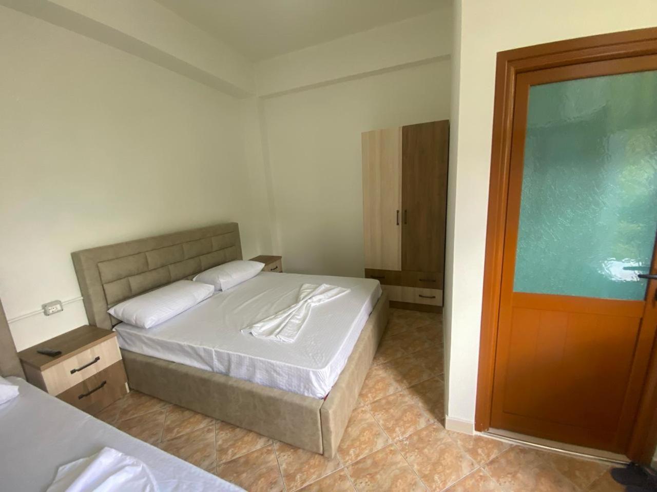 Guesthouse Seli Берат Экстерьер фото