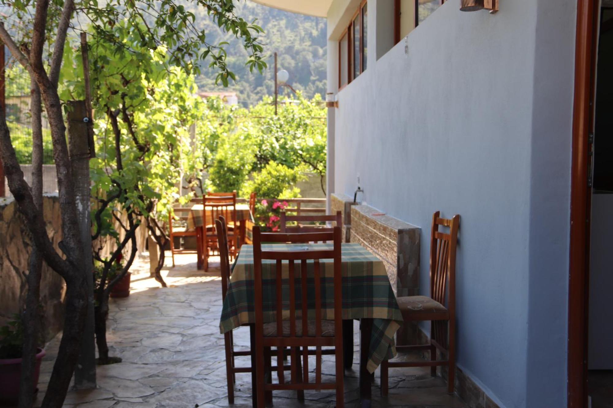 Guesthouse Seli Берат Экстерьер фото